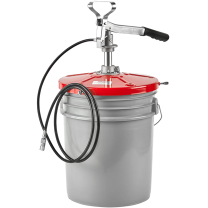 Zeeline by Milton ZE550 Manual Grease Pump (1.2 Ounces Per 28 Strokes)